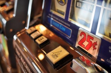 keitogel mobile app interface showing live football markets and casino games