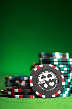 Aviator game interface showing live multiplier and cash-out button